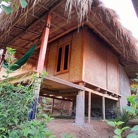 Bayan Exotic Homestay セナル エクステリア 写真