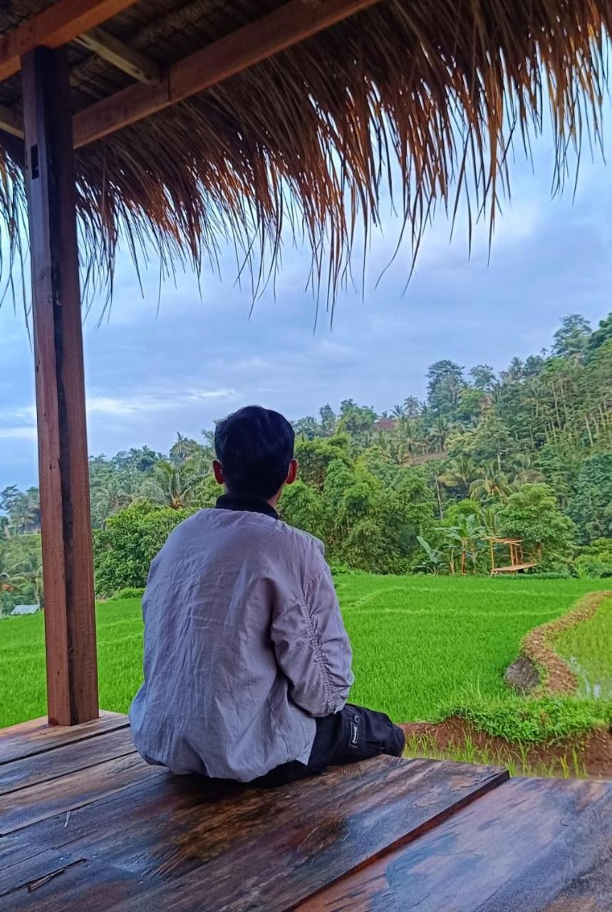Bayan Exotic Homestay セナル エクステリア 写真