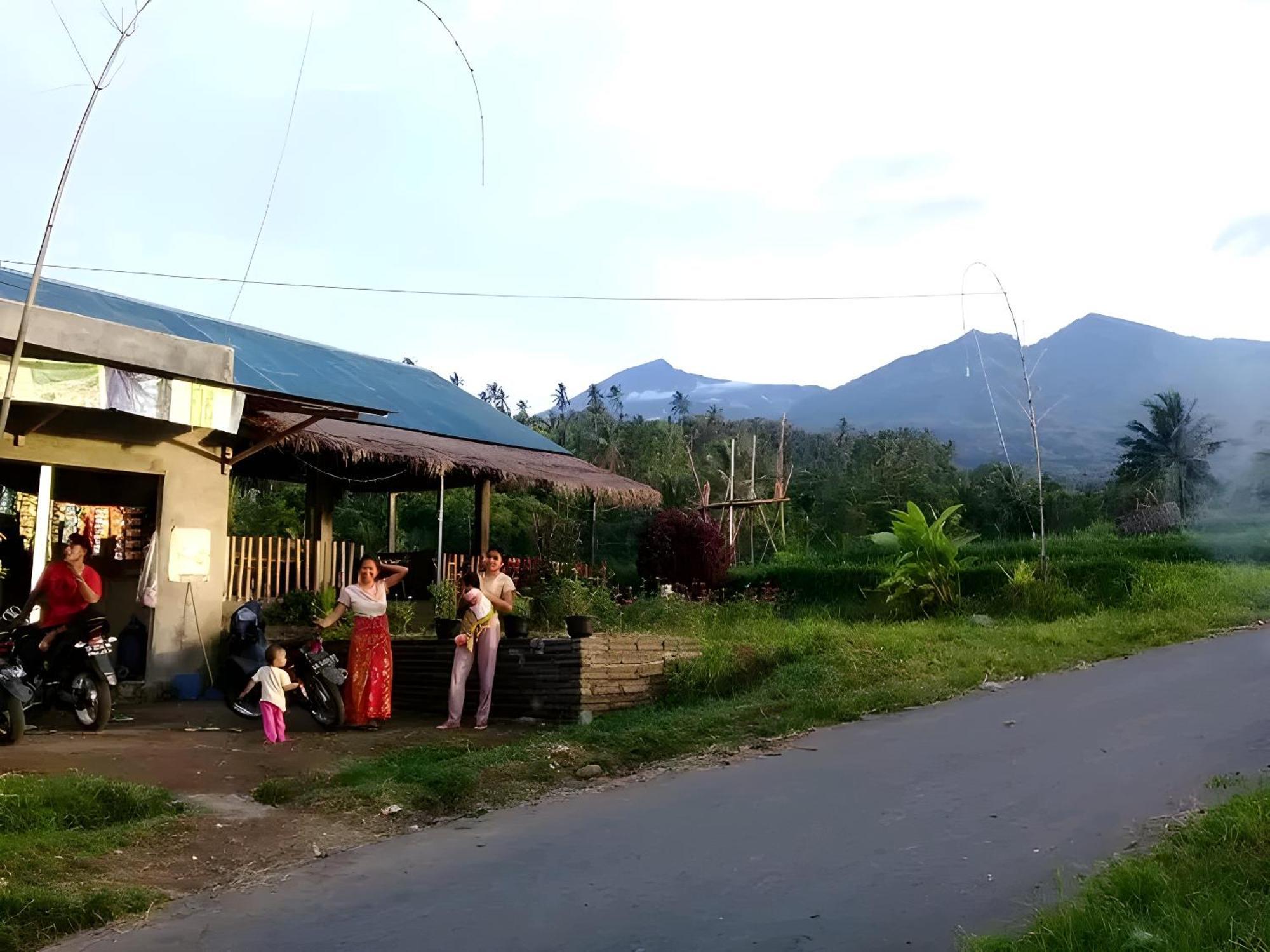 Bayan Exotic Homestay セナル エクステリア 写真
