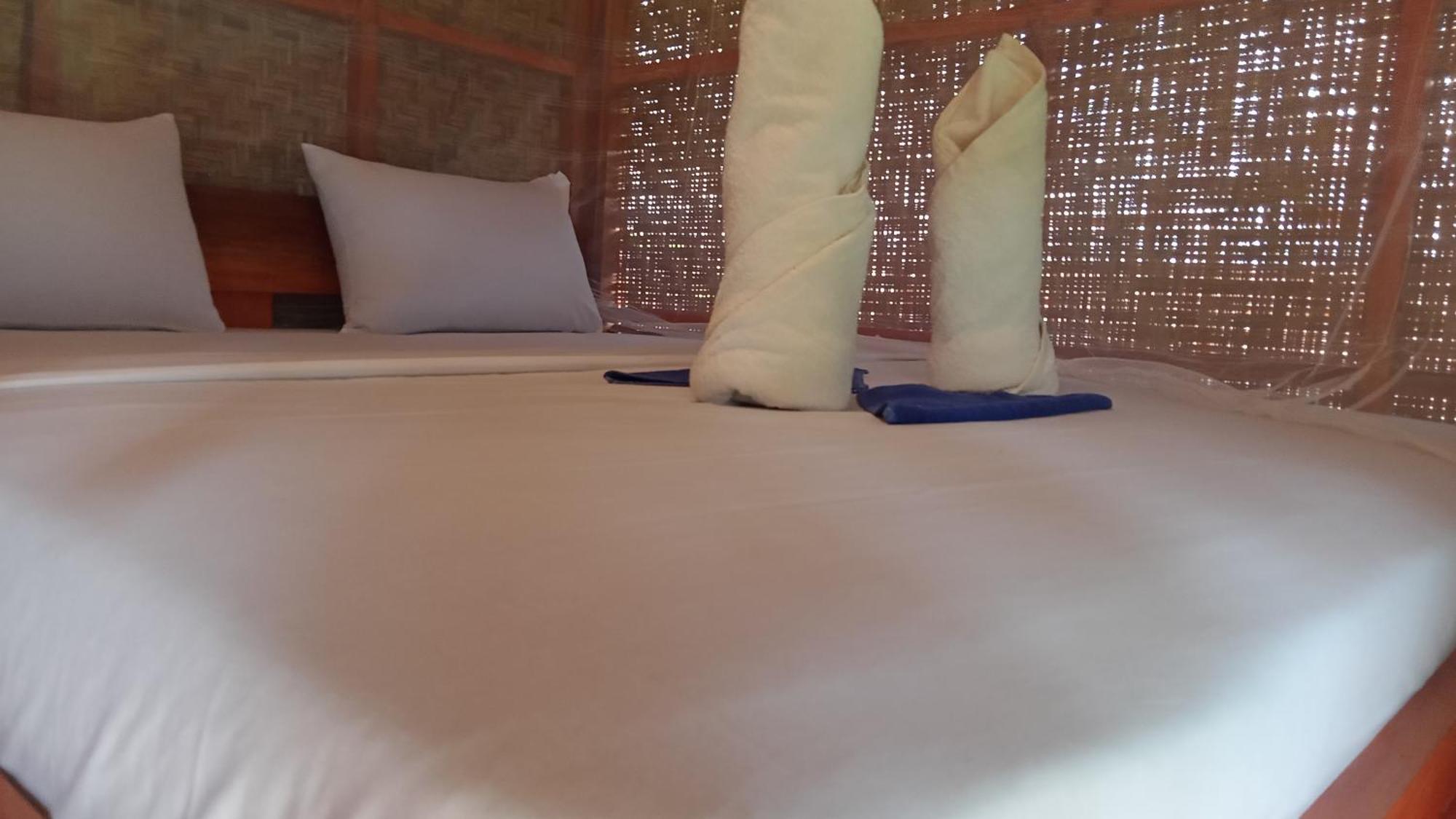 Bayan Exotic Homestay セナル エクステリア 写真
