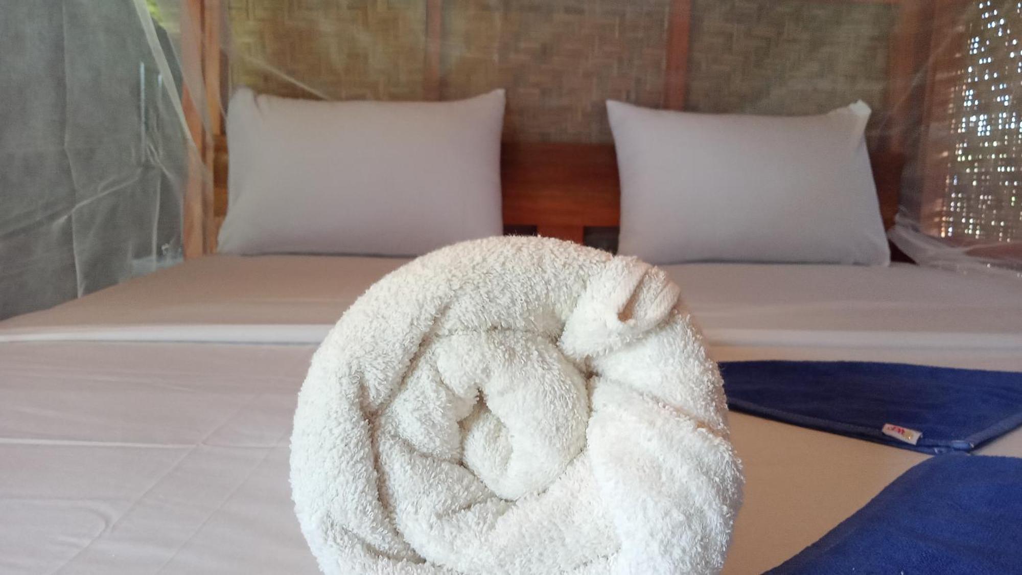 Bayan Exotic Homestay セナル エクステリア 写真