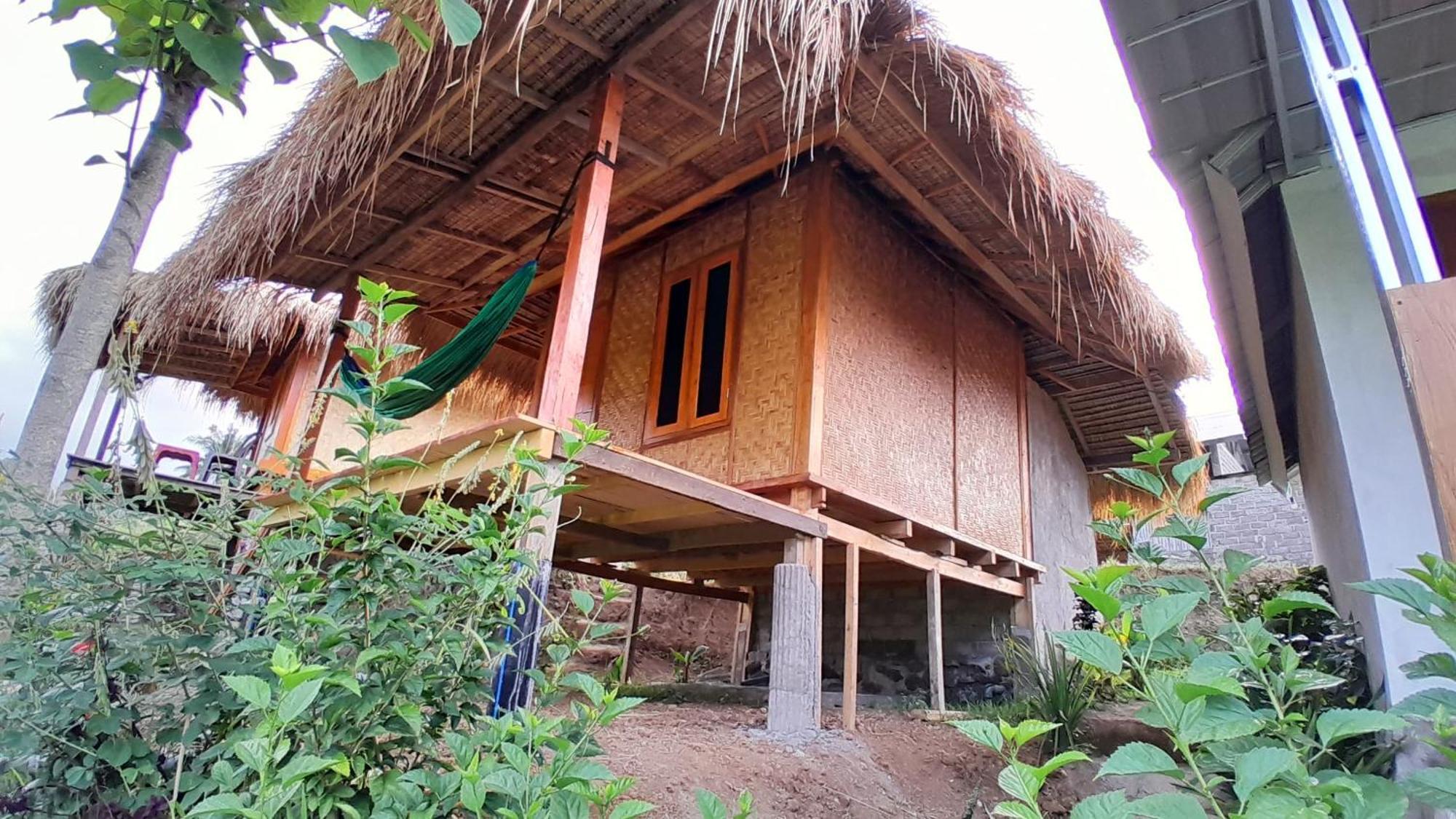 Bayan Exotic Homestay セナル エクステリア 写真