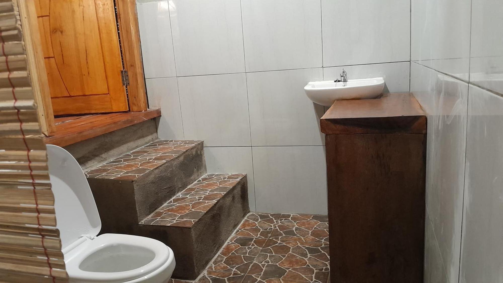 Bayan Exotic Homestay セナル エクステリア 写真